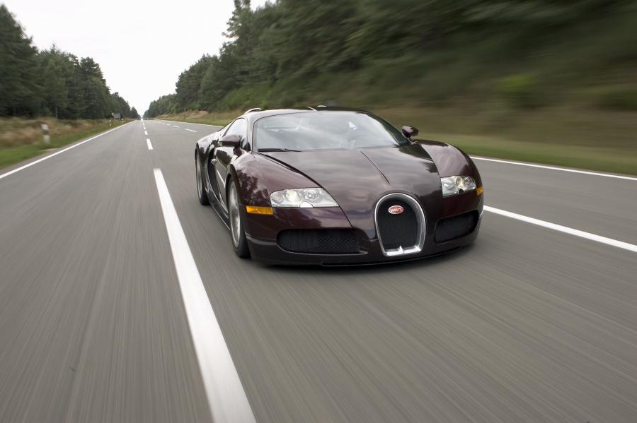  Bugatti Veyron 16.4 2005 года  (фото 75 из 98)